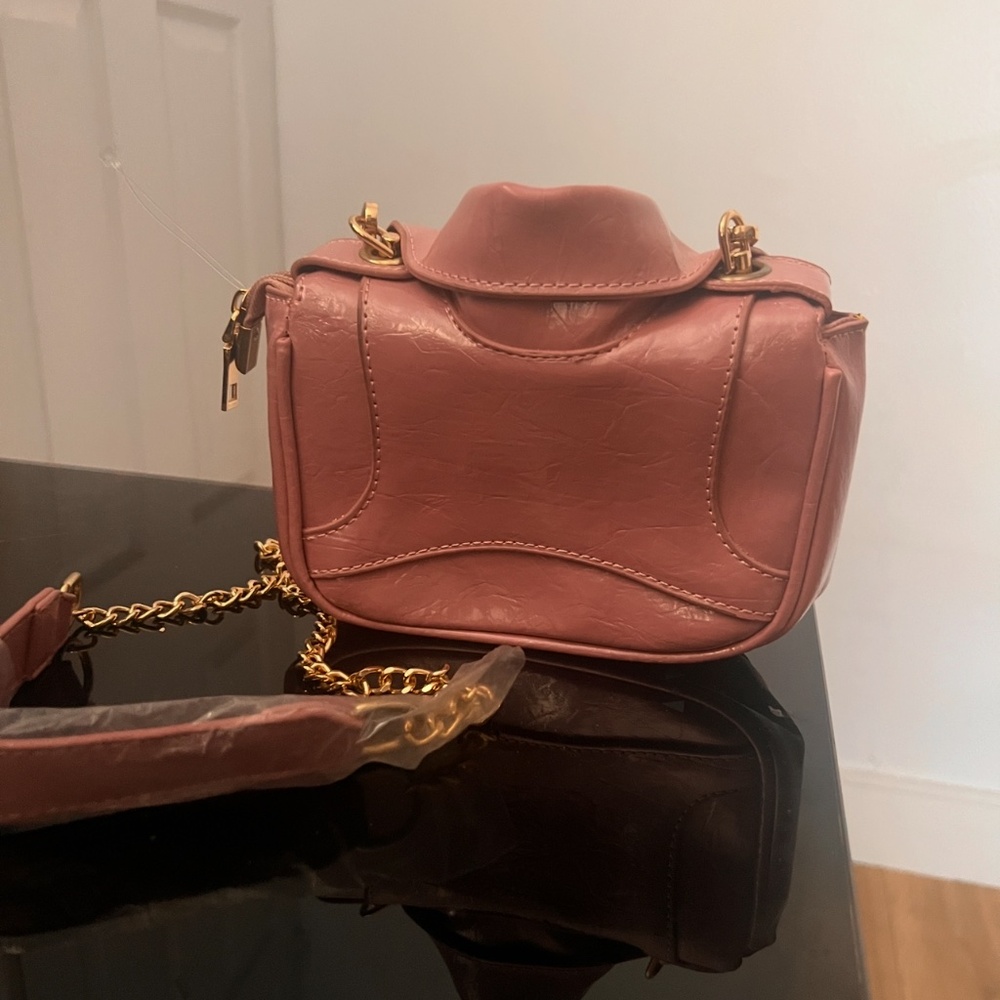 New MDD Pink Purse - Picture 2 of 3